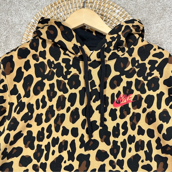 SOLD | Nike Men’s Sportswear Club Fleece Leopard Print Brown Pullover Hoodie XL - Picture 5 of 15